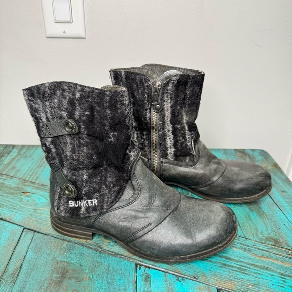 Bunker Grey Distressed Side Zip Mixed Media Steampunk Ankle Boots Size 6.5 - Picture 3 of 15